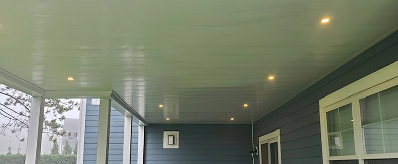 New-style low-voltage LED puck lights